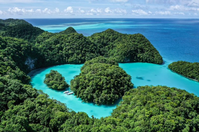 Rock Islands Palau Boat Tour: Milky Way & Long Beach