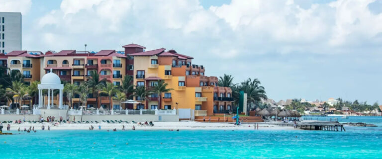 Best Time to Go to Cancún: When to Go for Sun & Savings