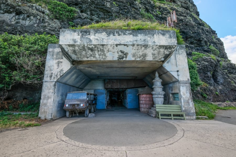 10 Pillbox Hikes In Oahu With Great Views